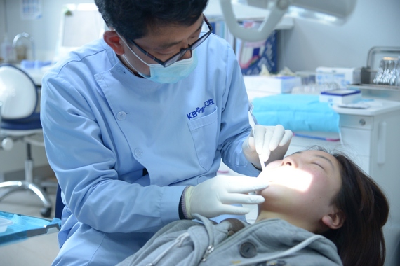 做牙齿矫正需每隔三个星期复查一次 做牙齿矫正多久复查一次